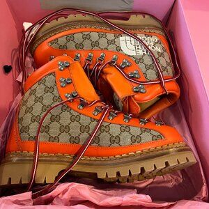 GUCCI X NORTHFACE Hiking Boots STUNNING size 7 Mens fits about 40 or 40.5 Woman